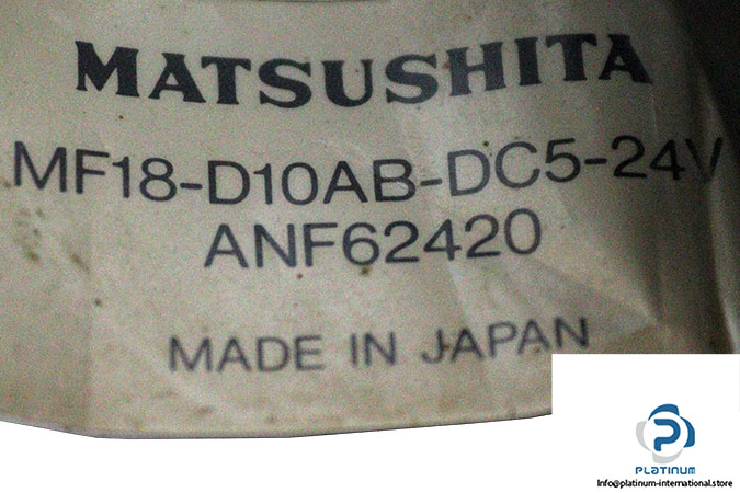 matsushita-MF18-D10AB-DC5-24V-photoelectric-sensor-used-4