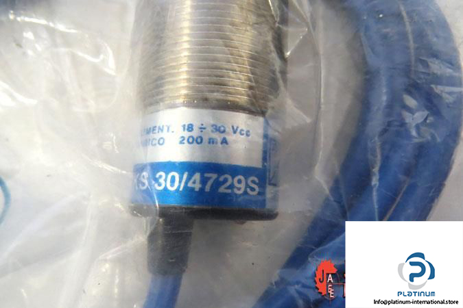 bdc-electronic-bks-304729s-capacitive-proximity-sensor4_675x450