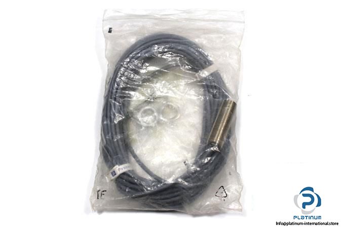 pepperlfuchs-nbb5-18gm60-wo-inductive-sensor3_675x450