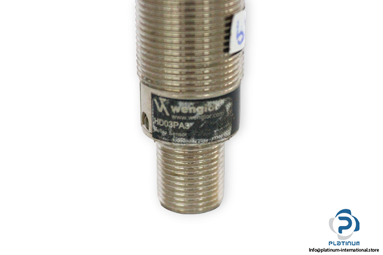 wenglor-HD03PA3-photoelectric-reflex-sensor-used-2