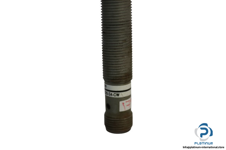 balluff-BES-516-325-S4-CW-inductive-sensor-(used)-2