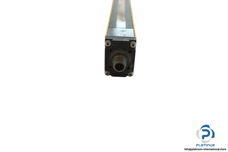 omron-F3S-B602P-D-safety-light-curtain-(used)-1