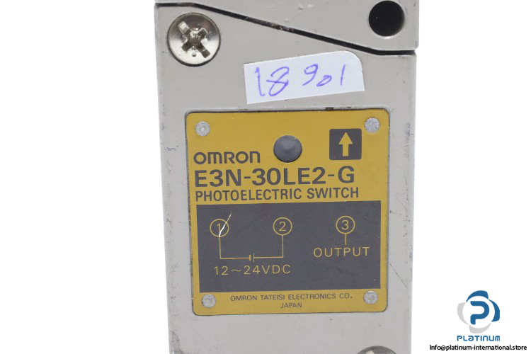 omron-E3N-30LE2-G-diffuse-reflection-photoelectric-sensor-(used)-2