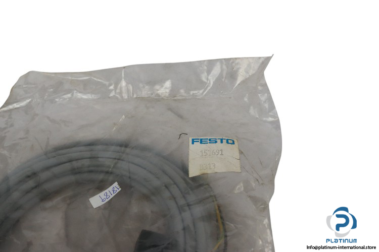 festo-KMEB-1-230AC-5-plug-socket-with-cable-(new)-3