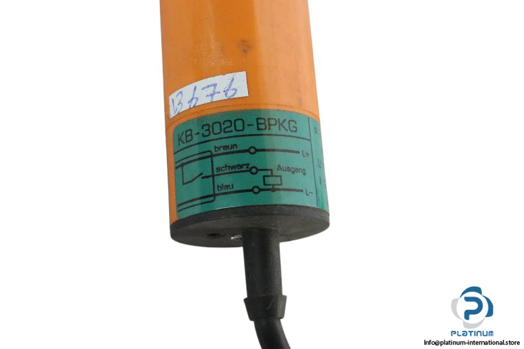 ifm-KB-3020-BPKG-capacitive-sensor-(new)-2