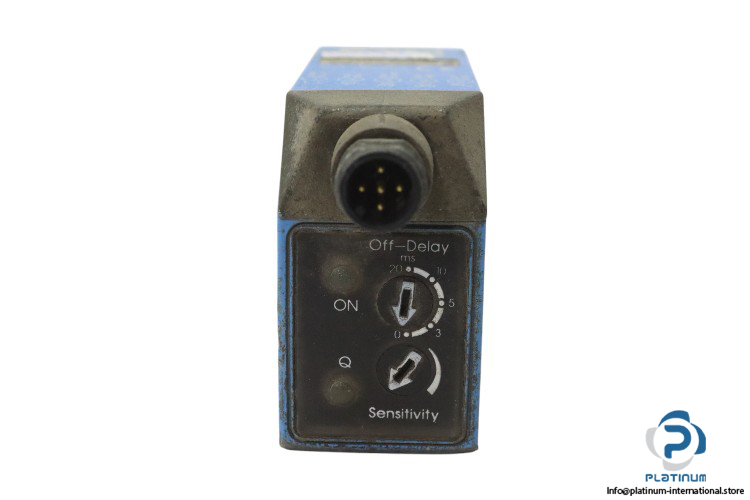 sick-LUT3-820S09-luminescence-sensor(used)-1