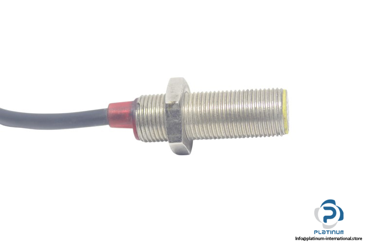 wenglor-IB04VD-P24-inductive-proximity-switch-used-1