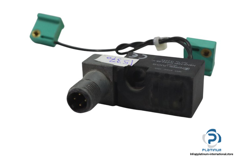 pepperl-fuchs-NBN2-F581-100S4-E8-V-inductive-sensor(used)-2