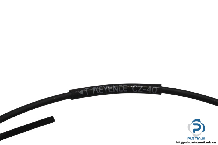 keyence-CZ-40-digital-fiber-optic-sensor-(used)-2