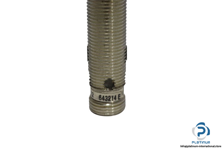 leuze-ISS-212MM_4NO-4E0-S12-inductive-switch-(used)-2