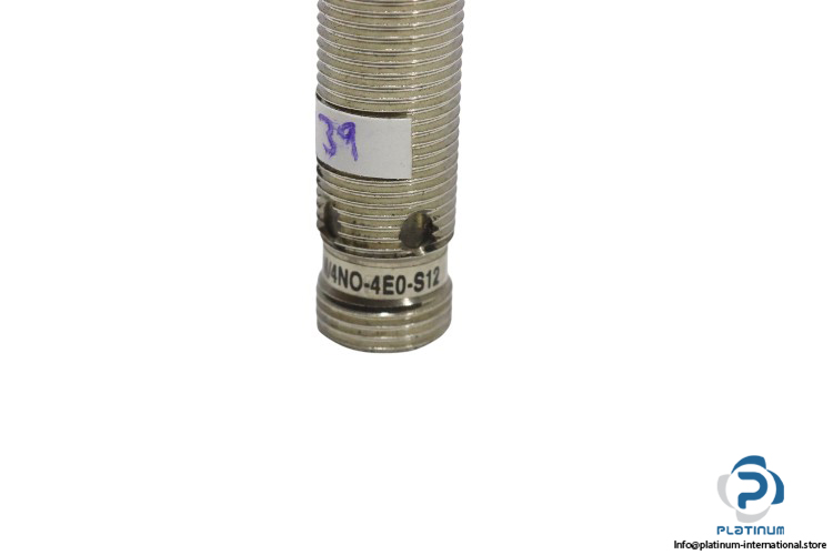 leuze-ISS-212MM_4NO-4E0-S12-inductive-switch-(used)-3