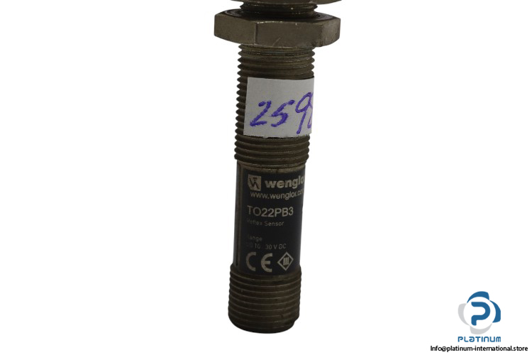 wenglor-TO22PB3-reflex-sensor-energetic-(used)-1
