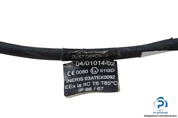 technor-XSPN15122L05-inductive-proximity-sensor-(used)-2