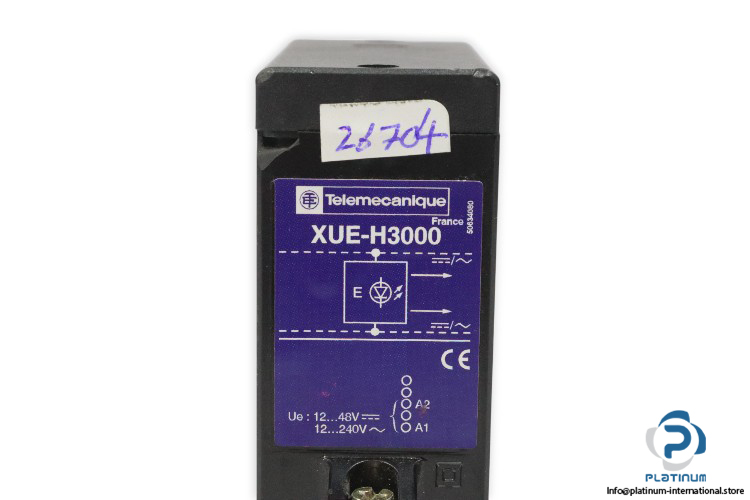 telemecanique-XUE-H3000-photoelectric-sensor-(new)-2