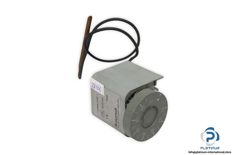 honeywell-TR-51303-aquastat-controller-(new)-1