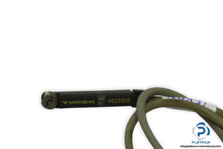 turck-4623502-inductive-proximity-sensor-(used)-1