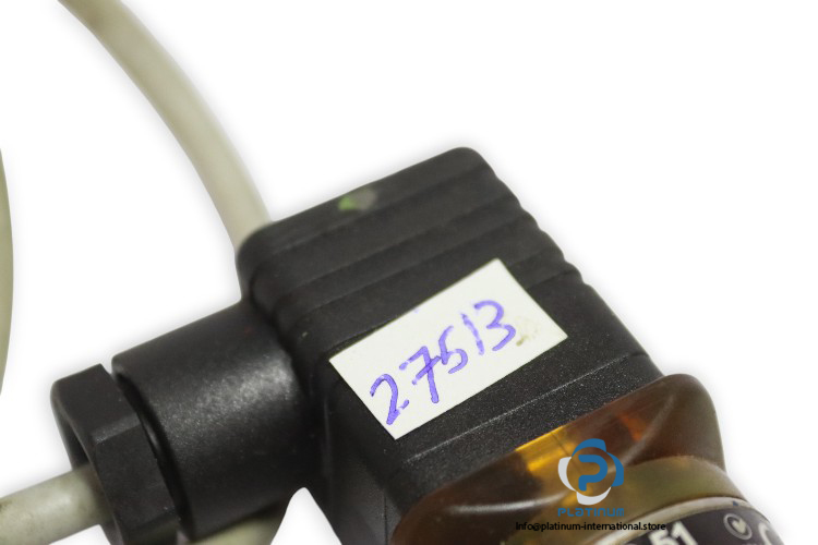 vega-vegaswing-51-vibrating-level-switch-for-liquid-(used)-2