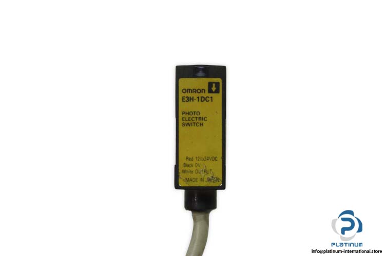 omron-E3H-1DC1-photoelectric-sensor-switch-(used)-2