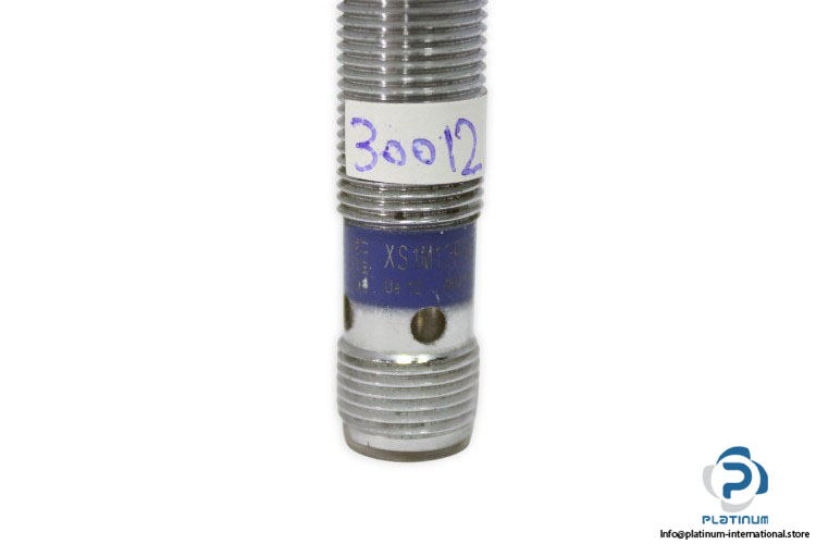 telemecanique-xs1m12pa370d-inductive-proximity-sensor(used)-2