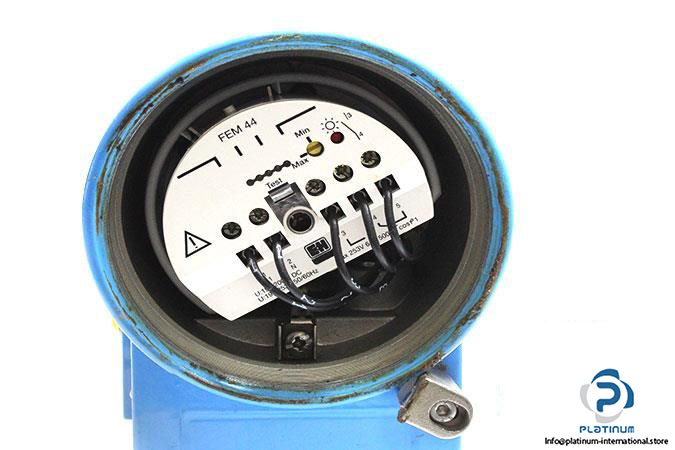 endress-hauser-ftm31d-h4kb1d-point-level-switch5_675x450