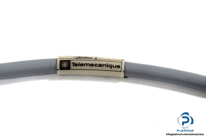telemecanique-xsa-h05712-inductive-proximity-sensor-5