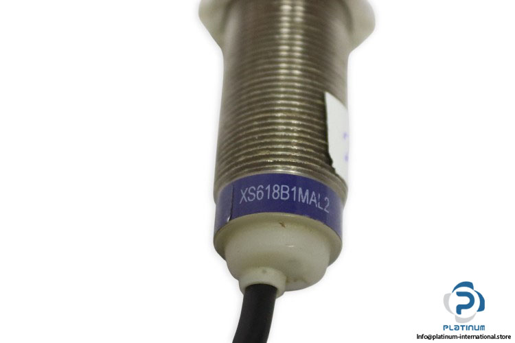 telemecanique-XS618B1MAL2-inductive-proximity-sensor-(Used)-2