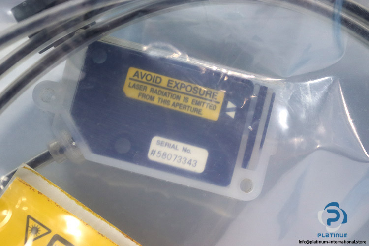 Keyence-lv-h62f-retro-reflective-sensor-head(new)-2
