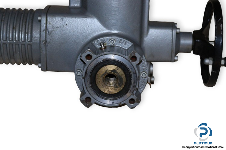 auma-SAREX-07.6-F10_-a3a1-multi-turn-actuator-used-2