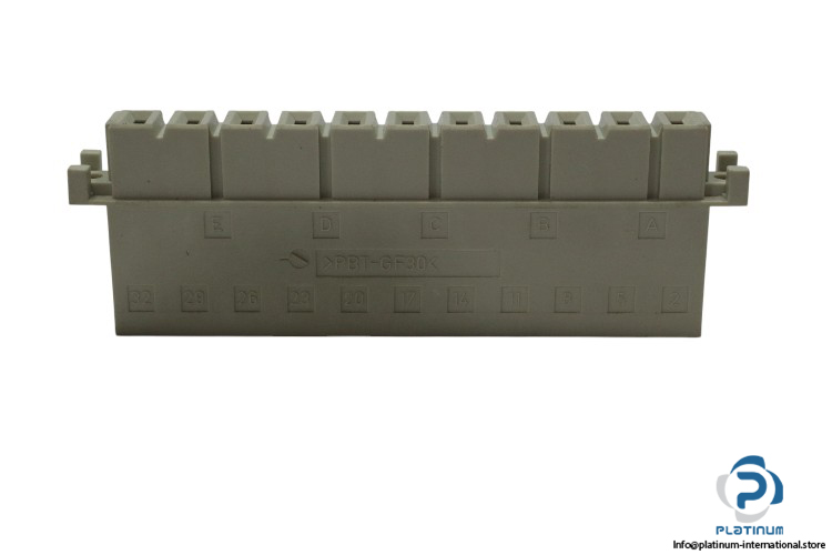 hbm-PBT-GF30-female-connector-(new)-3