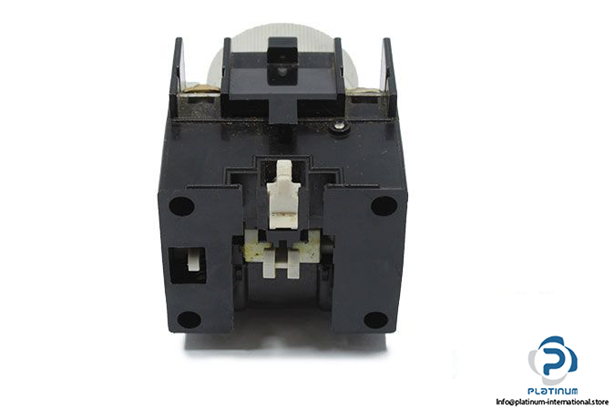 telemecanique-la2-d22-time-delay-block-1