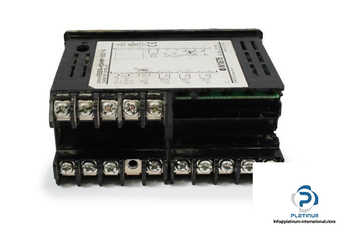 omron-e5en-r3hmt-500-n-temperature-controller3_675x450