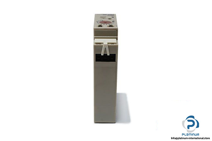 omron-h3de-m2-multifunction-timer-2