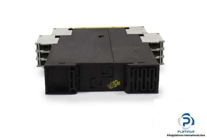 siemens-3tk2821-1cb30-sirius-safety-relay-with-relay-enabling-circuits4_675x450