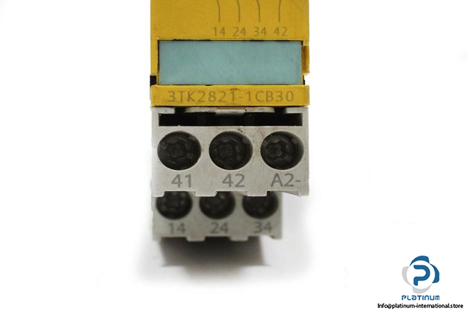 siemens-3tk2821-1cb30-sirius-safety-relay-with-relay-enabling-circuits6_675x450