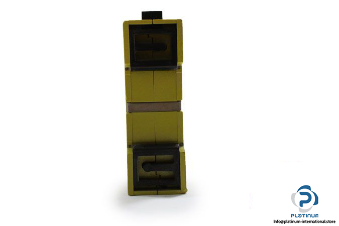 pilz-pnoz-z-2s-emergency-stop-relay-4