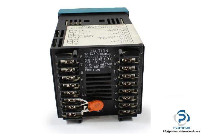 honeywell-dc2003-2-0000-0000-00-0112-ge-temperature-controller4_675x450