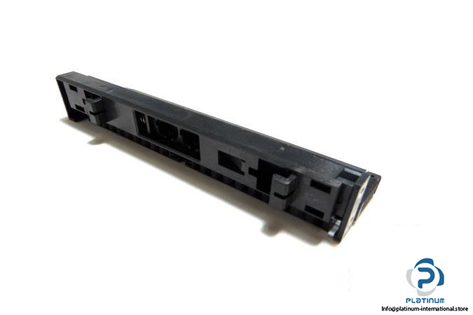 siemens-simatic-6es7-392-1aj00-0aa0-connector4_675x450