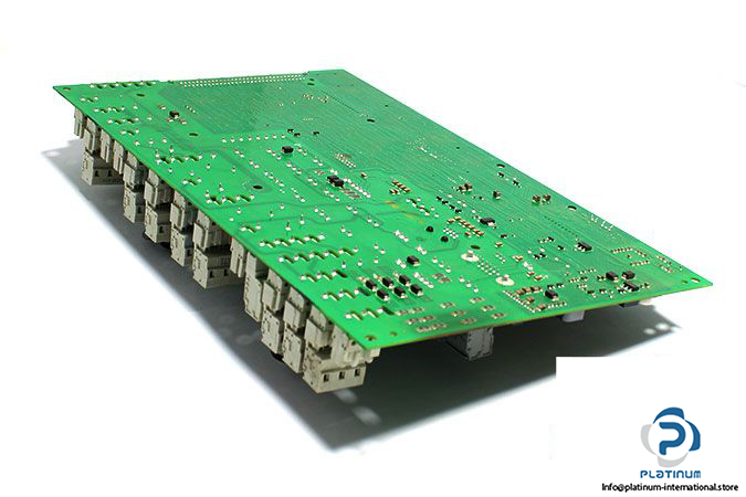 schindler-594338-circuit-board-2