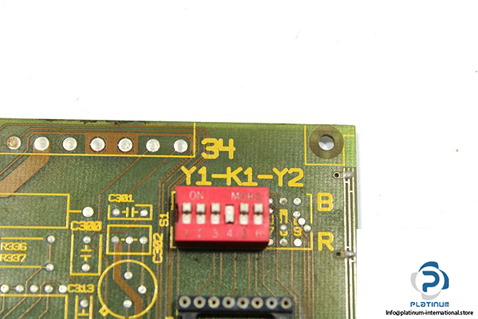 engel-22036395-circuit-board-3