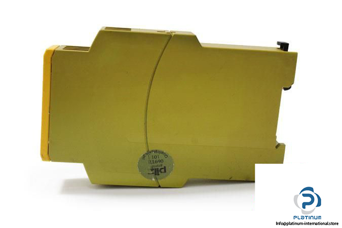 pilz-pnoz-x2-2s-emergency-stop-relays-safety-gate-monitors4_675x450
