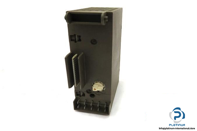 siemens-6es5-452-8mr11-relay-output-module3_675x450