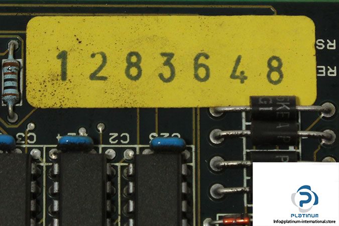 reis-1283648-circuit-board-2