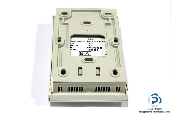 raumstadion-rs-30-temperature-controller-1
