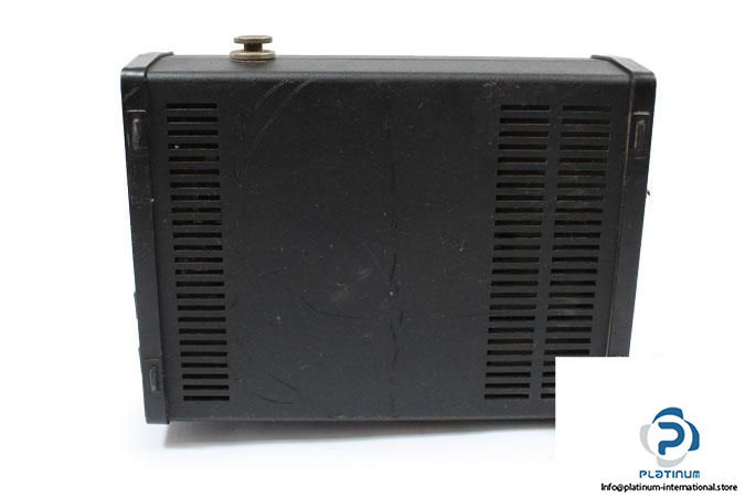 veb-thermometerwerk-geraberg-dtm-2000-digital-thermometer3_675x450
