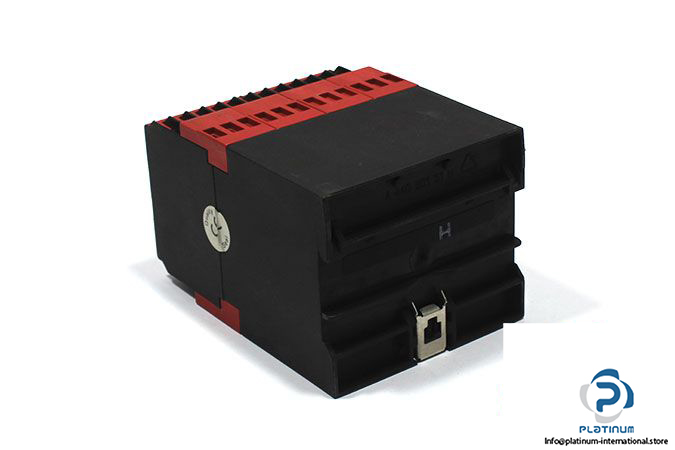 telemecanique-xpsvn1142-safety-relay-2