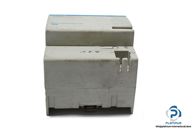 busch-jaeger-6196_40-blind-actuator-6-a-4-fold-1