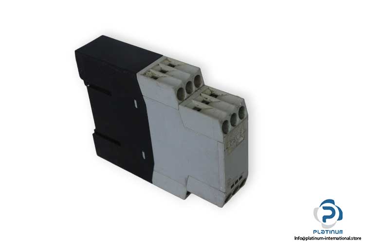 moeller-EMT6-thermistor-overload-relay-(used)-2