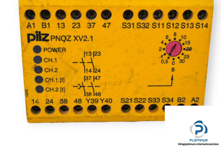 pilz-PNOZ-XV2.1-30SEC-2S-2SZ-safety-relay-(used)-1