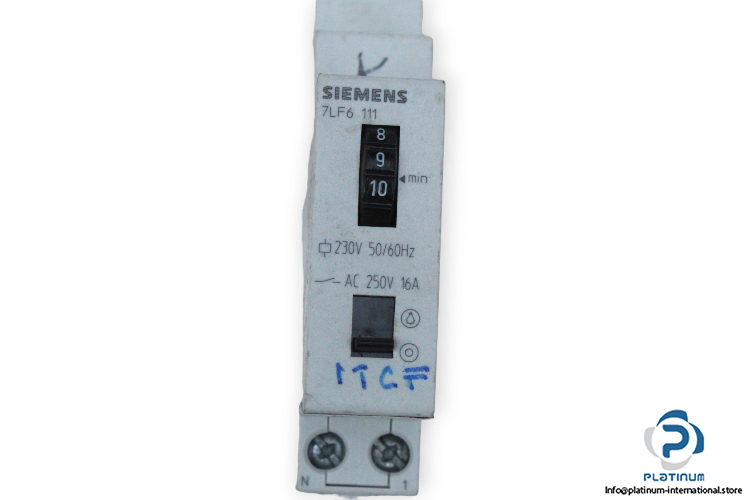 siemens-7LF6-111-stairwell-lighting-timer-(used)-1
