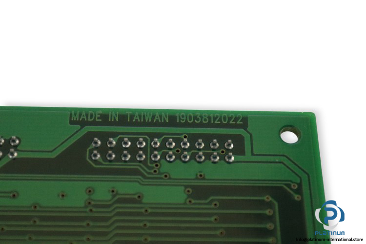 PCL-812PG-circuit-board-(new)-2
